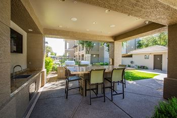 Waterford apartments outdoor bbq and grill